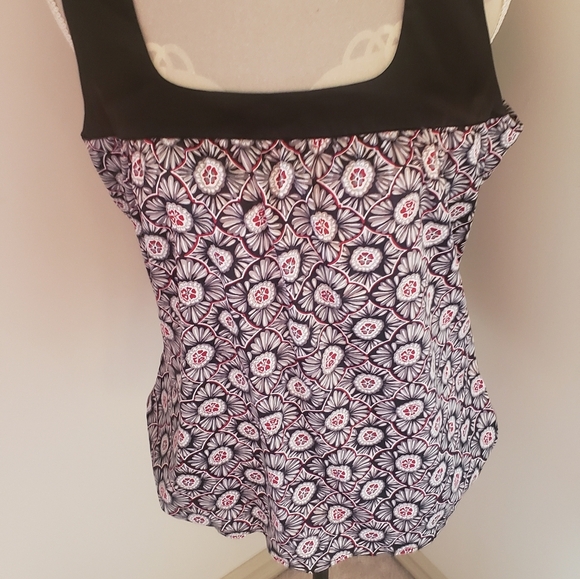 Silky Floral Reitmans Tank Top - Picture 5 of 9